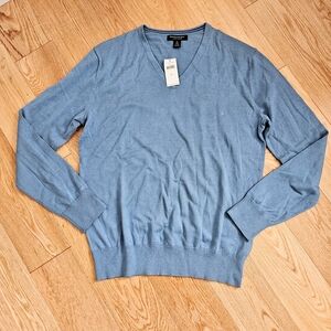 Banana Republic Men's Sky Blue V-Neck Sweater